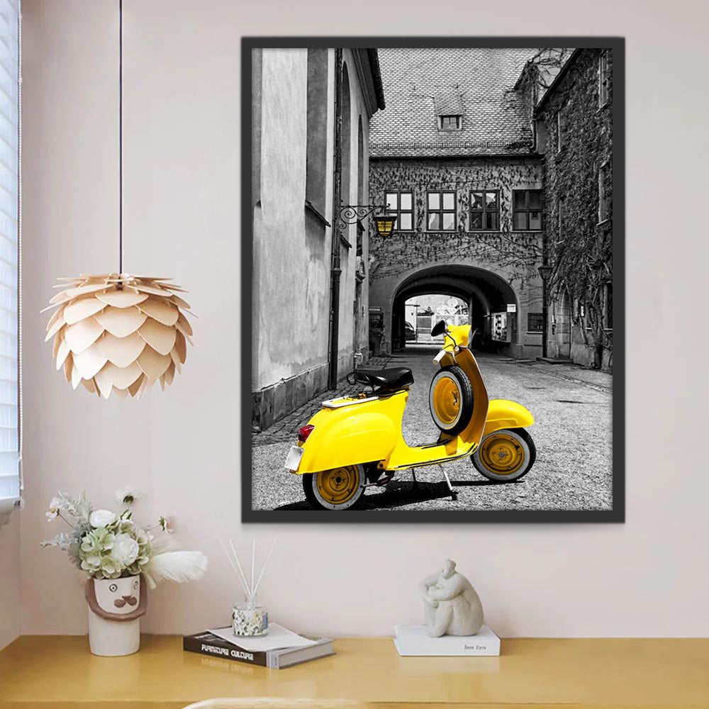 Gele Scooter in Steeg Schilderen op Nummers