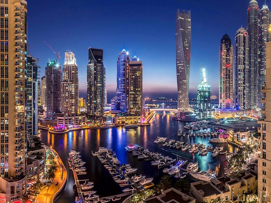 Glinsterende Nachtgezichten van Dubai Schilderen op Nummers