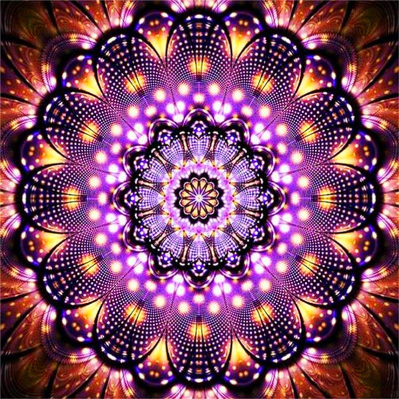 Glowend Paars Mandala Kunstwerk met Unieke Symmetrie Schilderen op Nummers