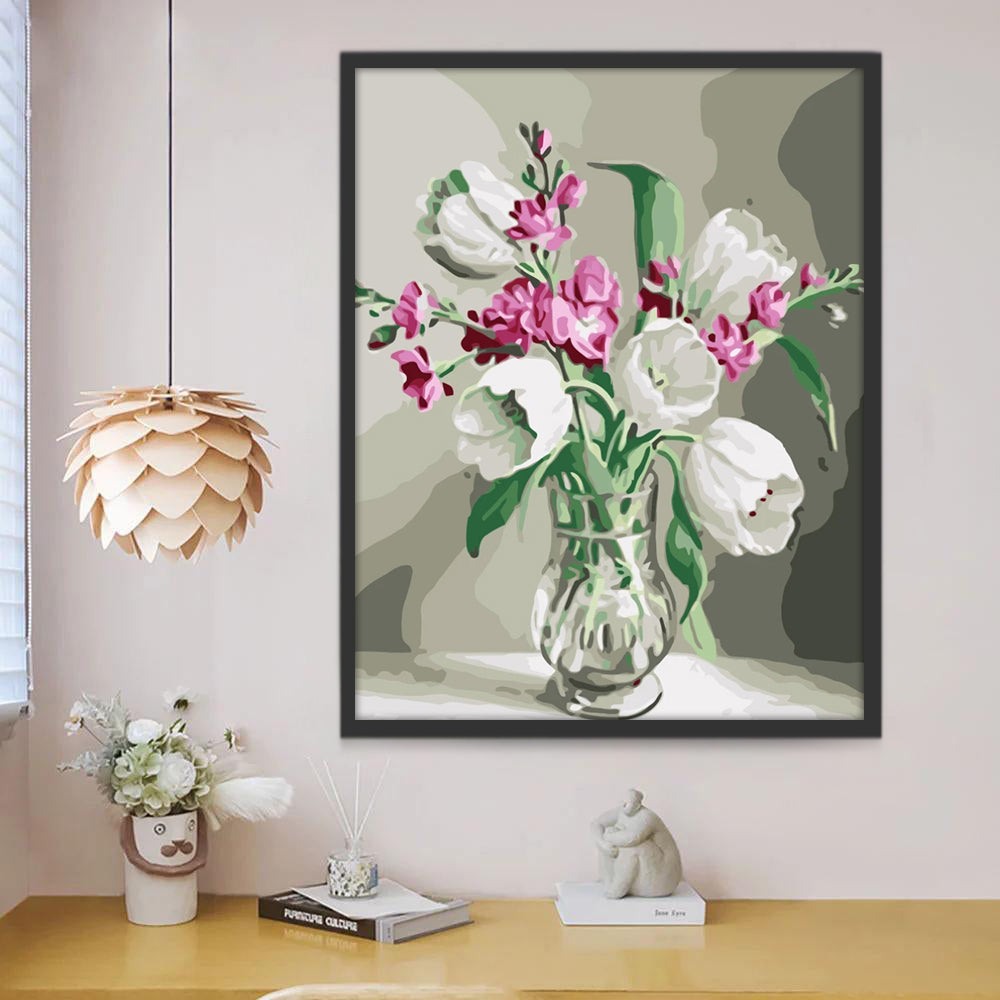 Grote Witte Bloemen en Kleine Roze Bloemen in een Heldere Vaas Schilderen op Nummers