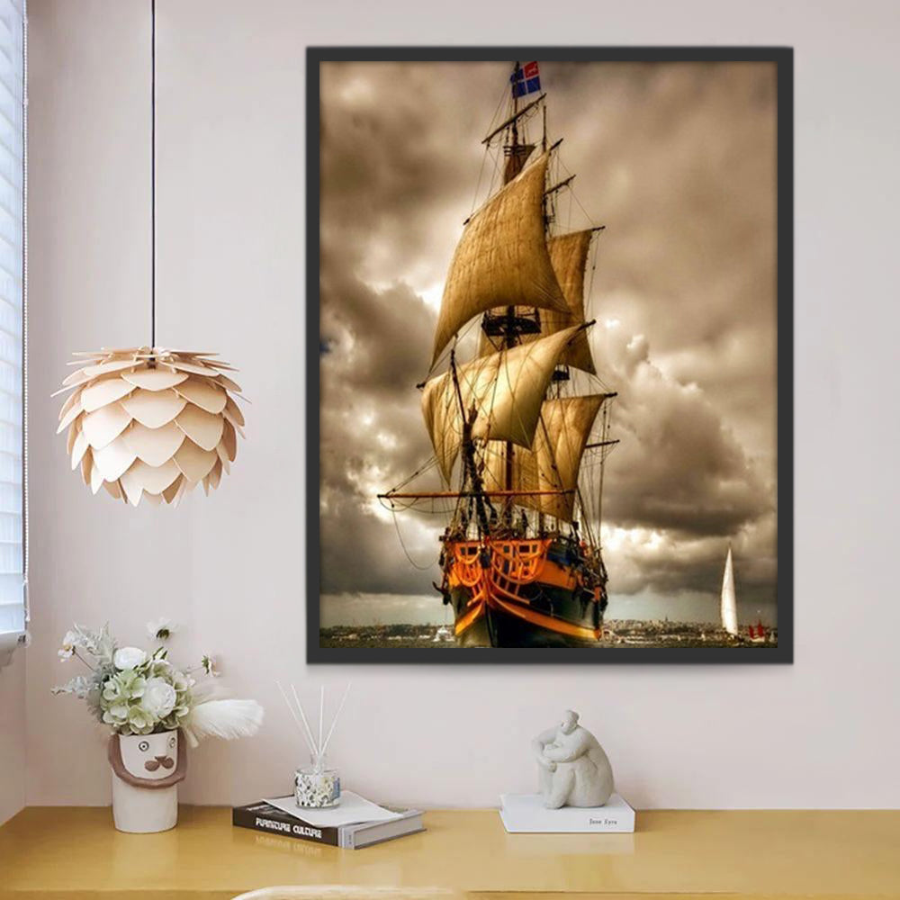 Het Oude Zeilschip dat Voorwaarts vaart tussen Wolken en Zee Schilderen op Nummers
