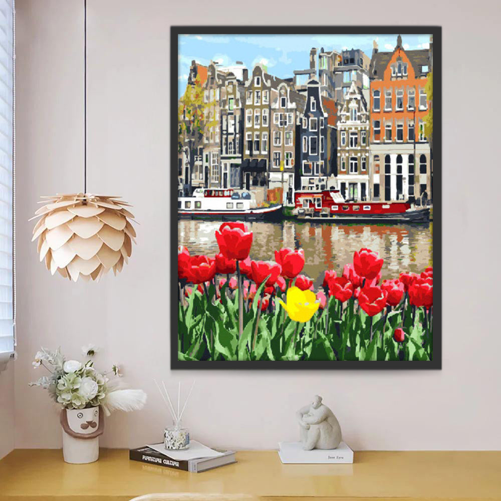 Tulpen in Volle Bloei voor de Grachtenpanden Schilderen op Nummers