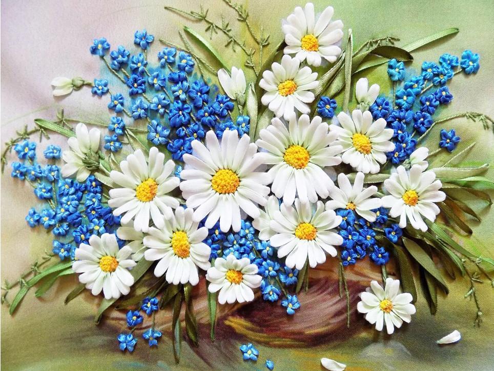 Witte Chrysanten en Kleine Blauwe Bloemen in een Strooien Hoed Schilderen op Nummers
